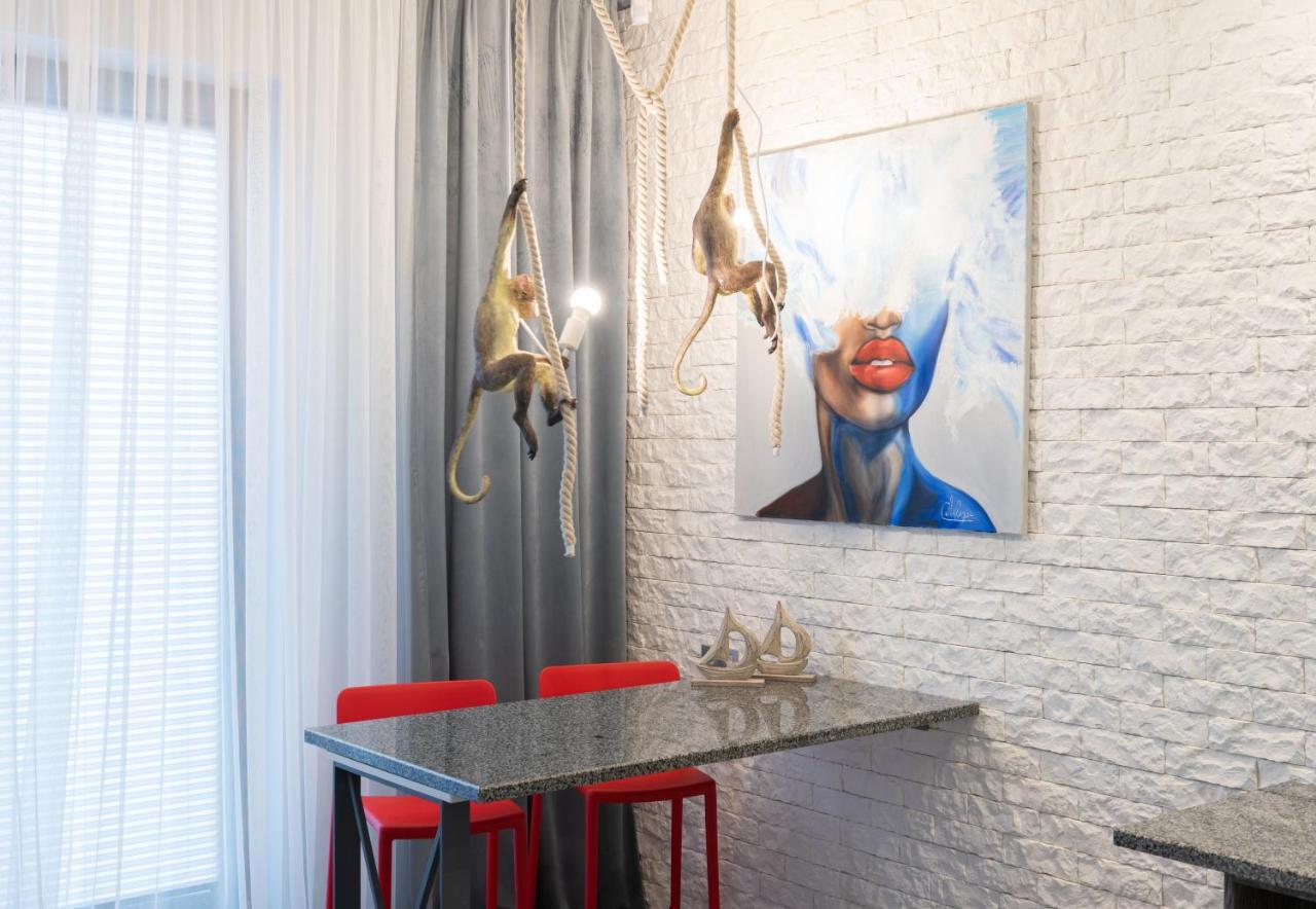 Mr Grey Boutique Hotel Одесса Экстерьер фото