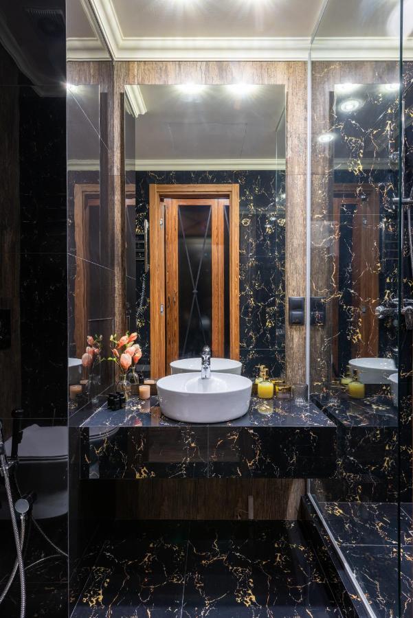 Mr Grey Boutique Hotel Одесса Экстерьер фото