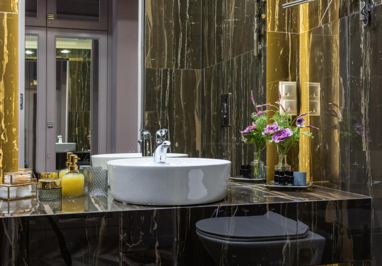 Mr Grey Boutique Hotel Одесса Экстерьер фото